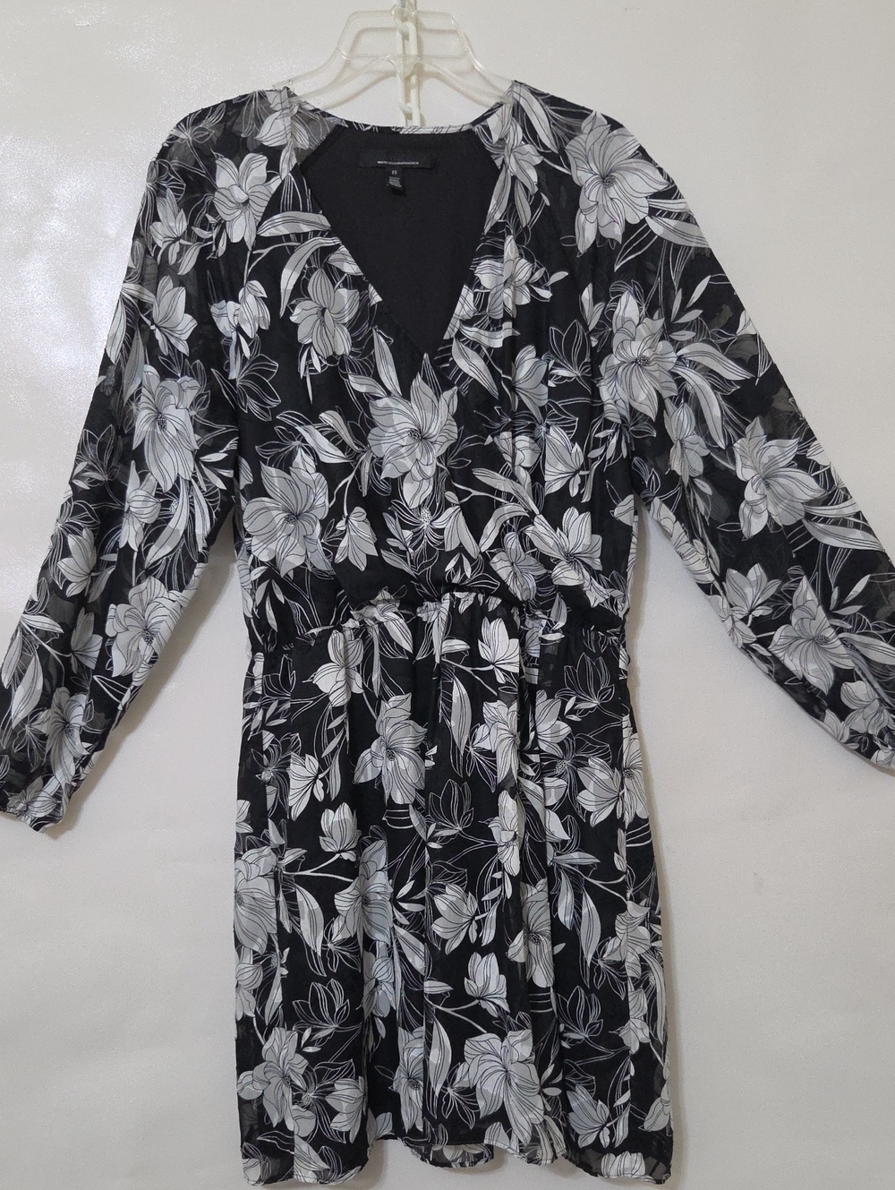 White House Black Market Women's Black Floral Fit & Flare V-Neck Dress - Size 12